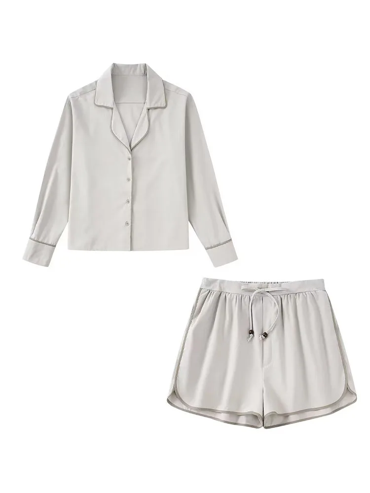 

Женская льняная блузка с длинным рукавом, на пуговицах