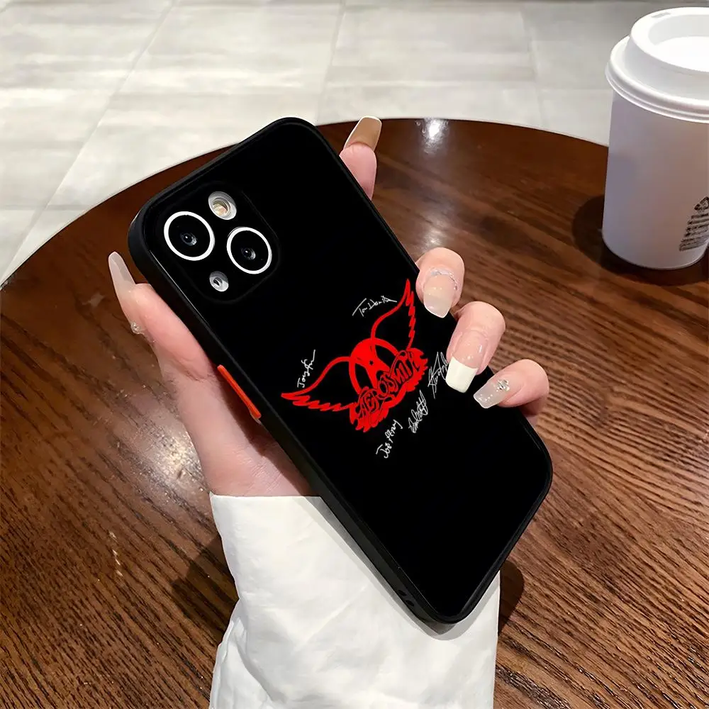 Фото MINISO Punk Aerosmith Rock крутой чехол для телефона для Iphone 17 16 15 14 Max 13 12 mini 11, матовая полупрозрачная задняя крышка №3