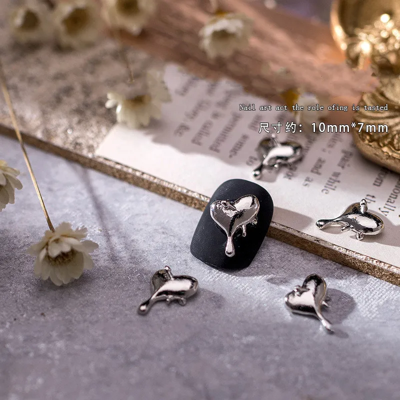 

50Pcs Silver Melt-Ing Lava Heart Nail Charm Metal Loving Lava Flow-Ing Accessories Alloy Thawy Heart Shaped Nailart Punk Decors
