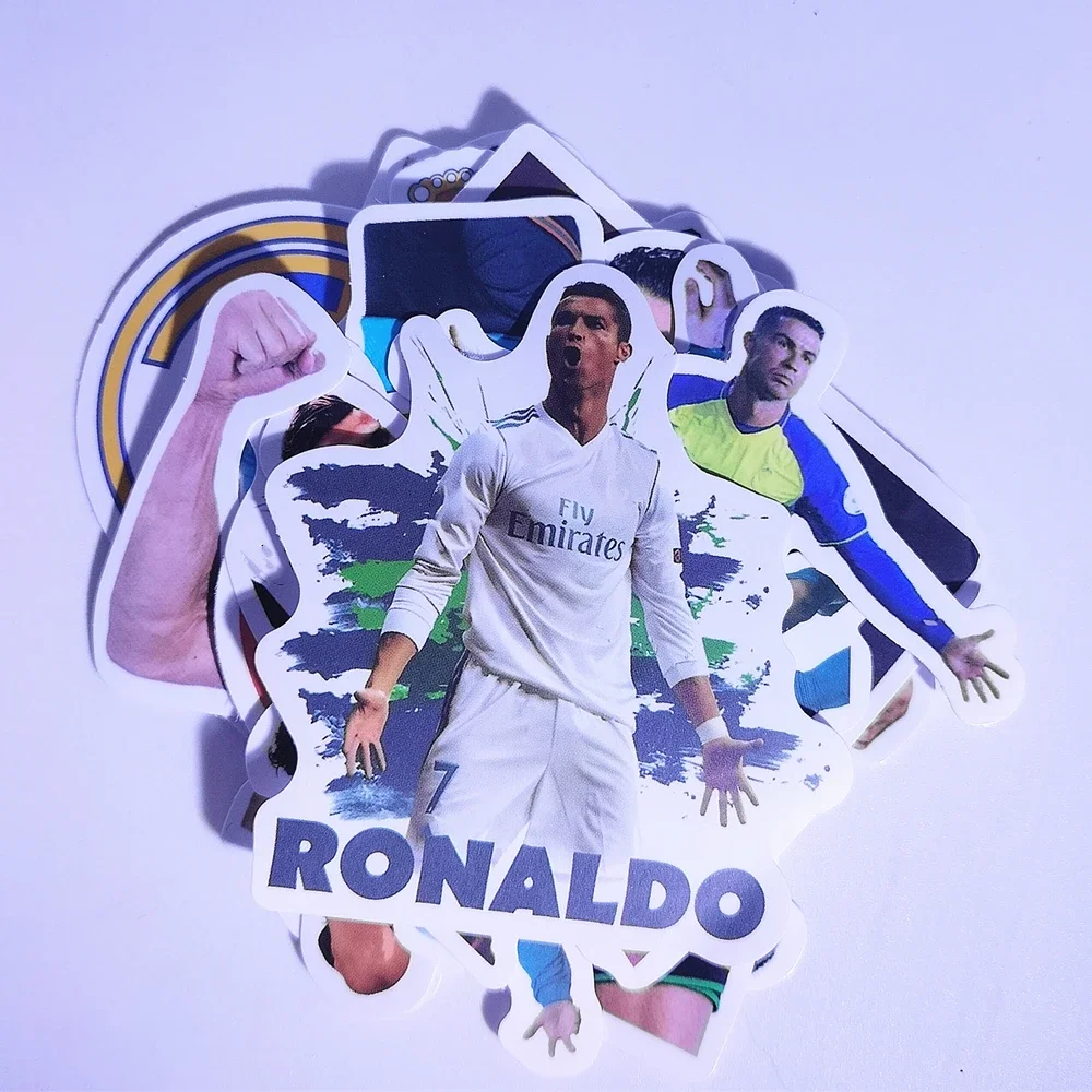 

Футбольные наклейки на стену