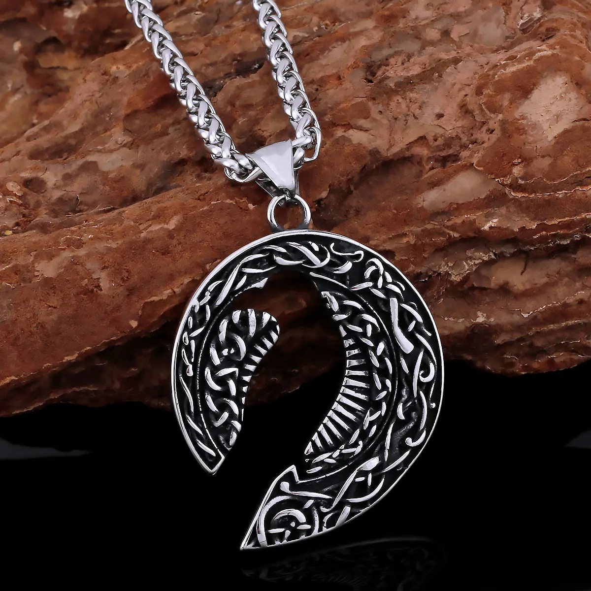 

Stainless Steel Vintage Nordic Celtic Knot Viking Necklace Men's Hollowed Out Crow Rune Pendant Pagan Amulet Jewelry Gift
