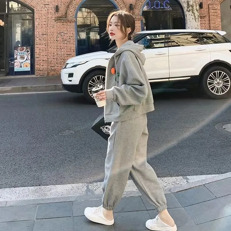 

Insozkdg Casual Sweatshirt Suit Female Spring Autumn 2023 New Fashion Hooded Zipper Sweatshirt + Straight Trousers Two-piece Set