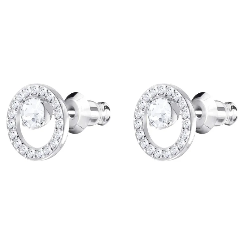 Женские серьги-гвоздики с простым дизайном