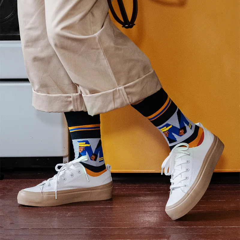 Famous painting European and American style in the tube men and women tide brand ins cartoon cotton socks