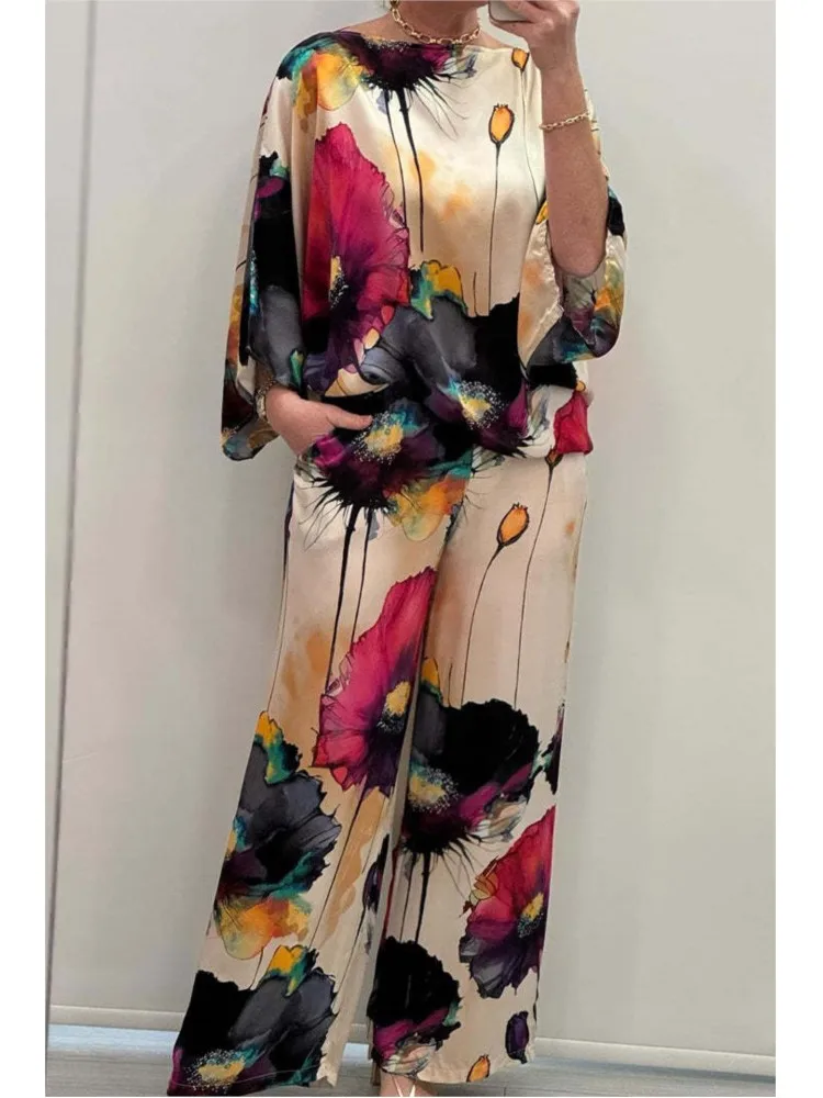 Женский атласный комплект из двух предметов