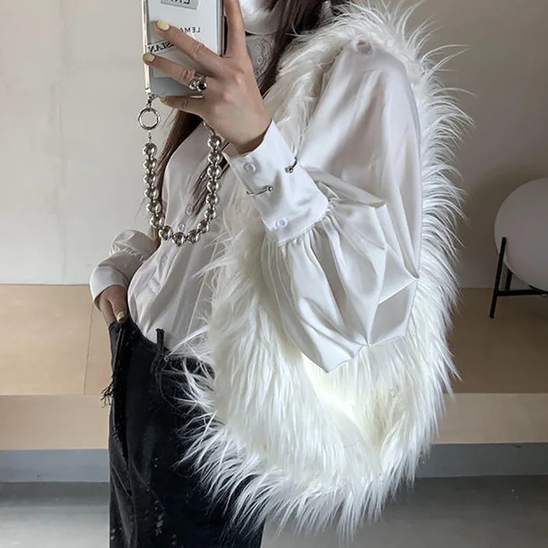 

HAEX Y2K Faux Fur Solid Women's Bag 2023 Trend Individuality Winter Plush Shoulder Bags Female Fashion New Design Bolso Mujer