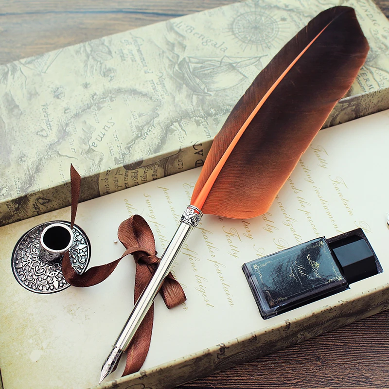 Ручка перьевая с 5 сменными наконечниками в подарочной коробке