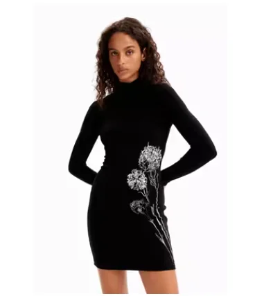 

Foreign Trade Original Order Spain Desigual New Autumn/Winter Embroidered Elastic Mini Dress in Black and White