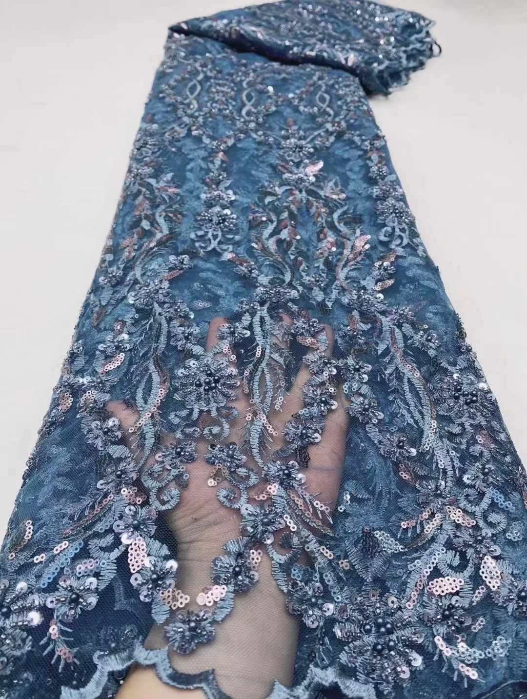 

Luxury African Sequins Lace Fabric 2022 High Quality Eembroidery French Nigerian Lace Fabrics For Wedding Dress Sewin