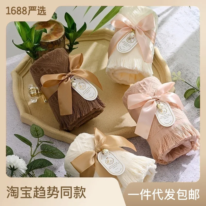 

Wedding Bridesmaid Hand Gift Creative Tassel Towel Gift Small Gift Practical Wedding Birthday Gift for First Month Celebration