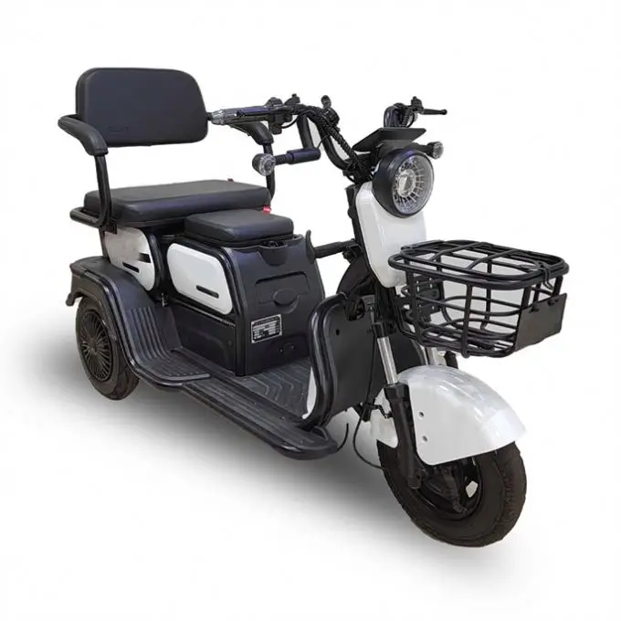 

90 kilometers motorcycle tricycle electric vehicle