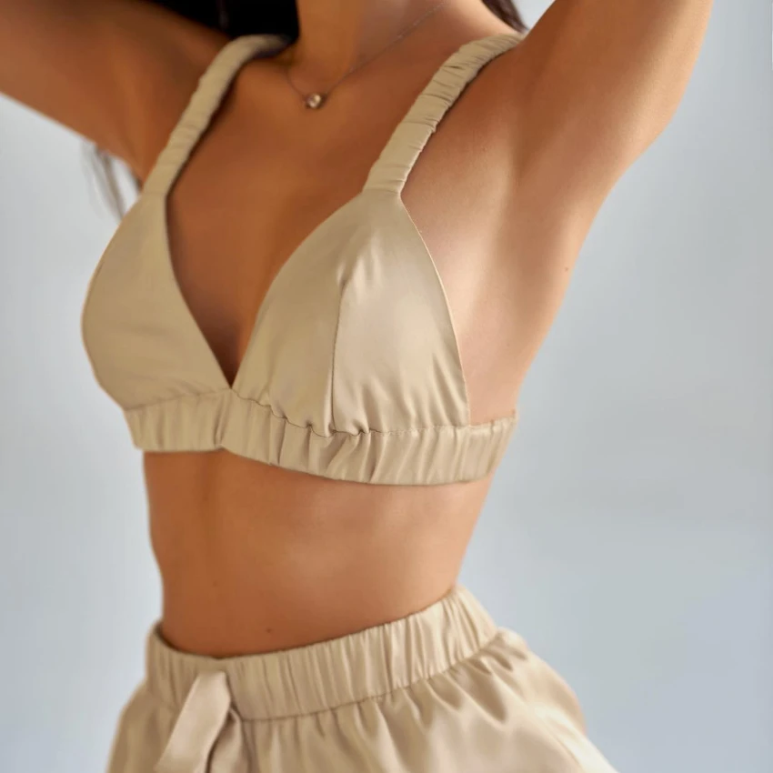 Women Imitation Silk Pajamas Set Three-piece Set Long-sleeved Top + Wrap Chest + Trousers Female Sexy Pajamas Loose Home Wear