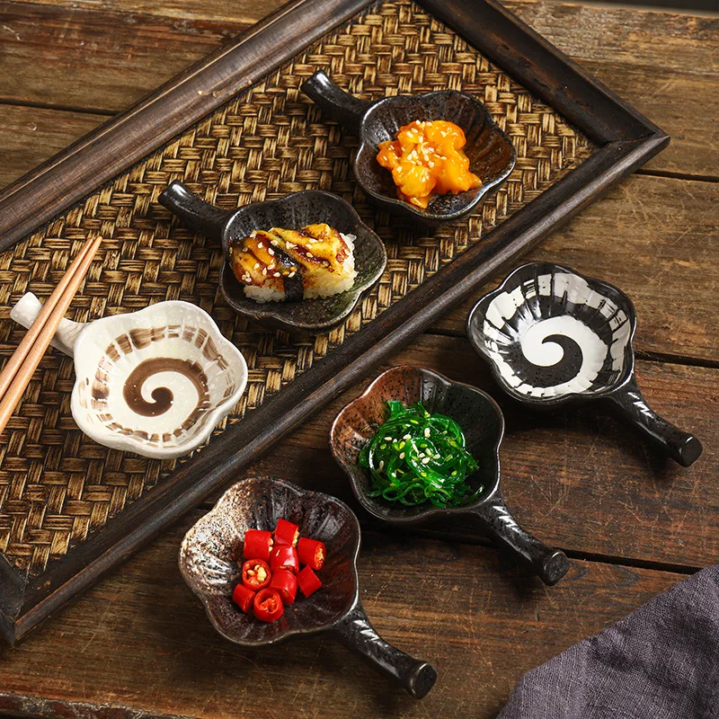

Японская и Корейская керамическая тарелка для приправ, тарелка для суши, закусок, чашка с шариком для мороженого, домашняя креативная кухонная посуда для отеля, ресторана