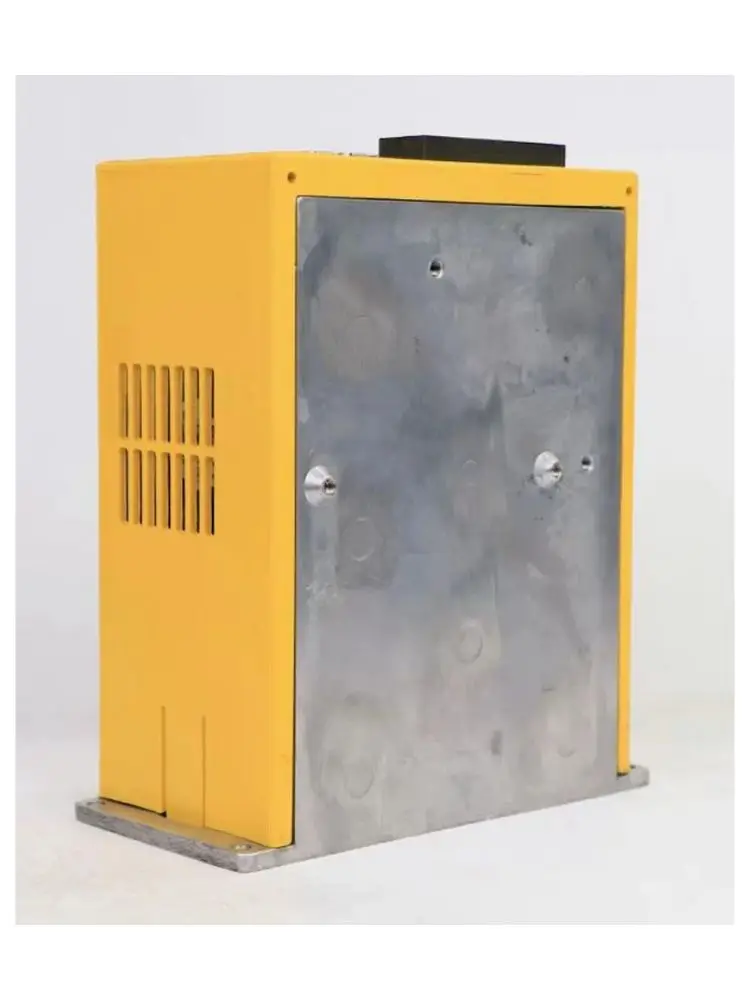 Подержанный привод A06B-6093-H151 протестирован в порядке.