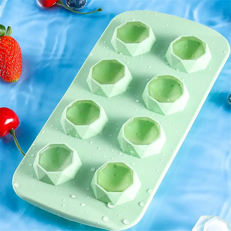 

Creative Silicone Ice Tray Ice Hockey Mold 8 Continuous Mold Heart-shaped Star-shaped Diamond Shaped Ice Tray DIY Kitchen Gadget