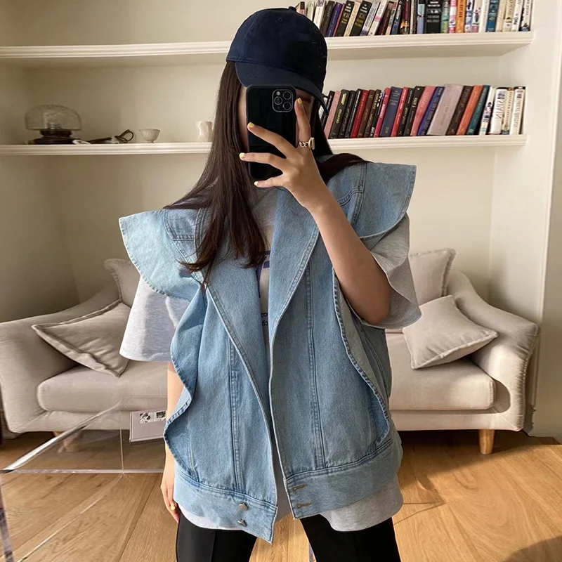 

Summer Korean Women Washed Light Blue Denim Vest Ruffled Stitching Lapel Sleeveless Cowboy Cardigan Waistcoat Casual Veste Femme