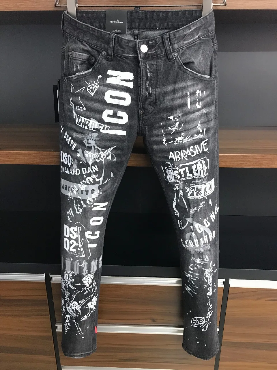 

2023 new spring denim trousers for men D2 jeans slim fit small foot casual micro elastic splicing hole patch paint spots