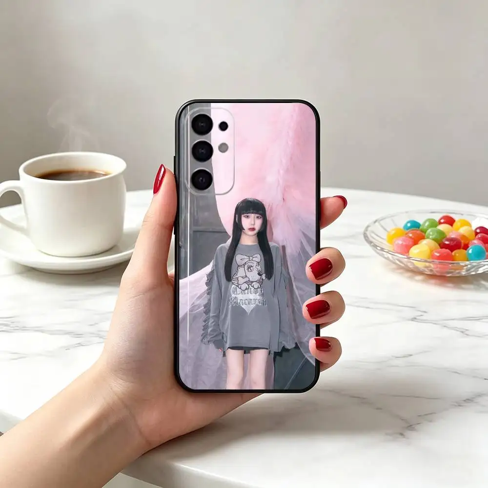 Чехол для телефона Phantom S-Siita Otomodachi для Samsung S25, S24, S21, S22, S23, S30, Ultra, S20, Plus, Fe, Lite, Note, 10, черный (art.: 3920dc2e6dd32) - 3920dc2e6dd32