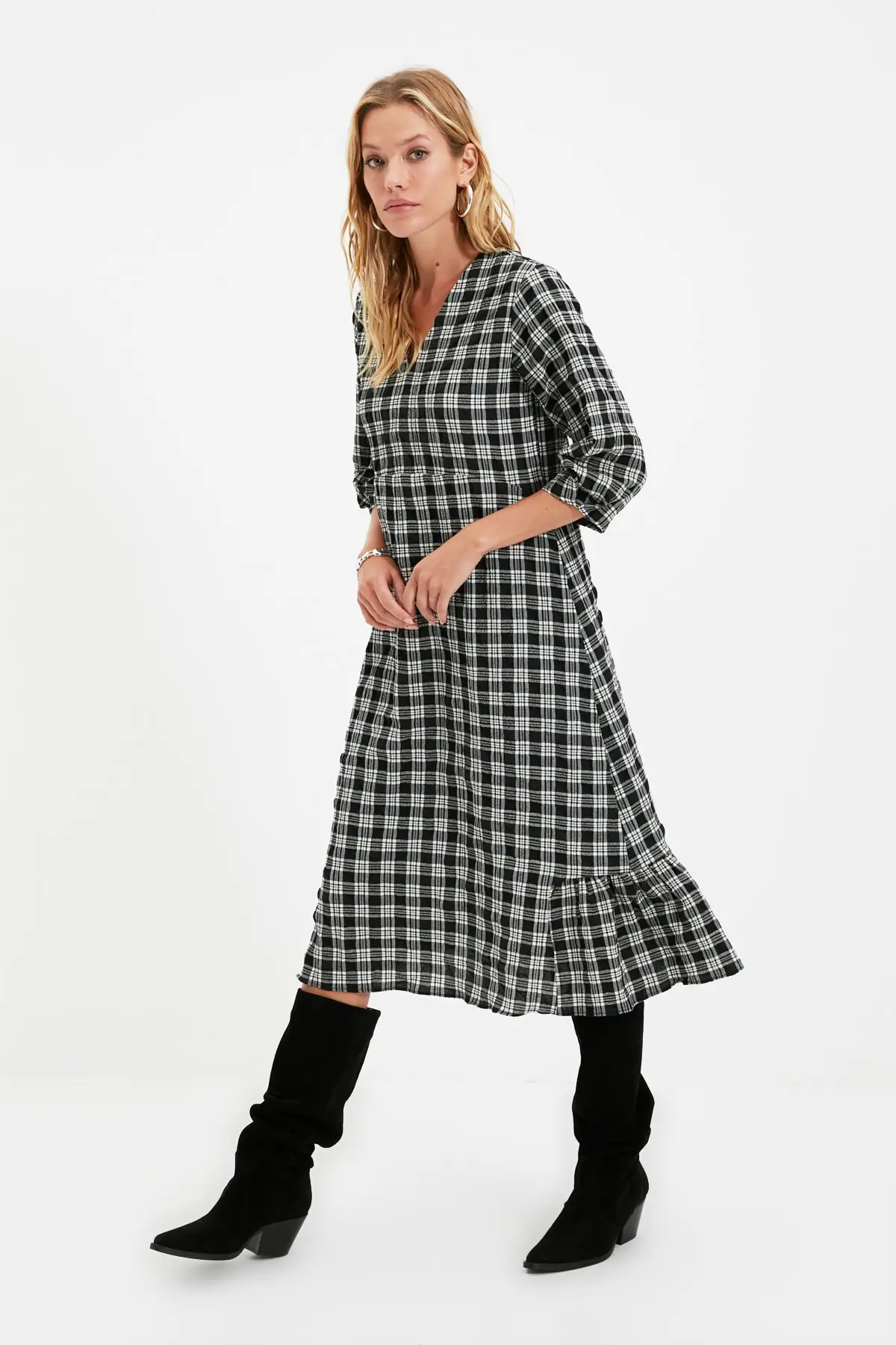 

Trendyol Plaid V-Neck Dress TWOAW22EL0466