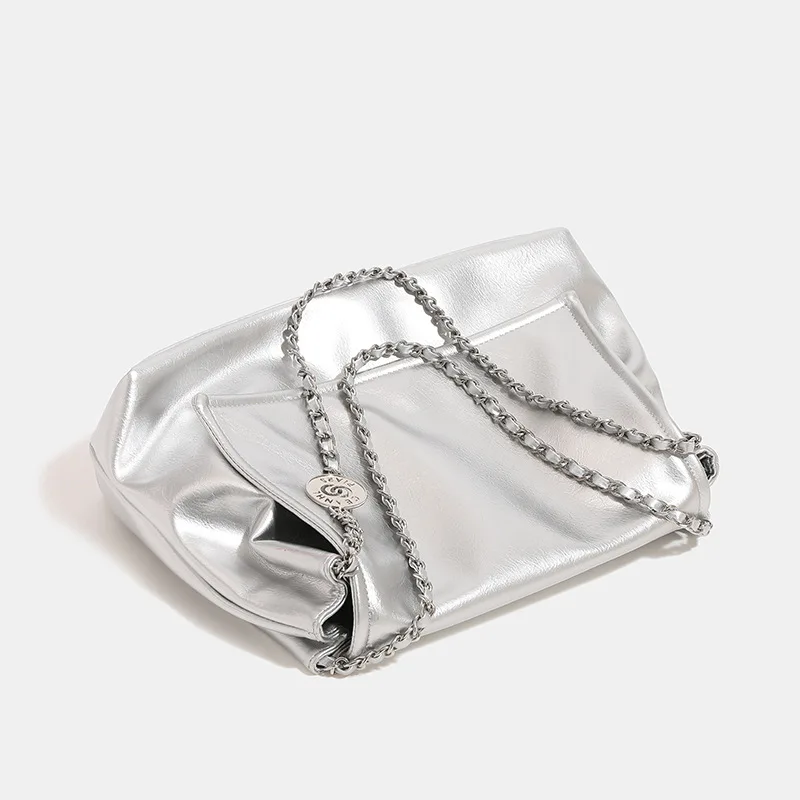 Серебристые Большие Портативные дизайнерские сумки на плечо с цепочкой мягкие