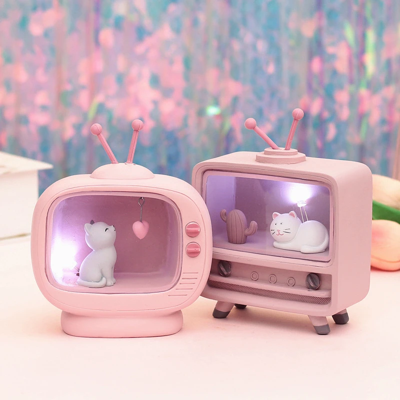 

Mini TV Cuet Cat Home Decoration Light Pink Color Baby Kids lampara bebe Battery Resin Materia Girls Gifl Warm Bedroom Mini Lamp