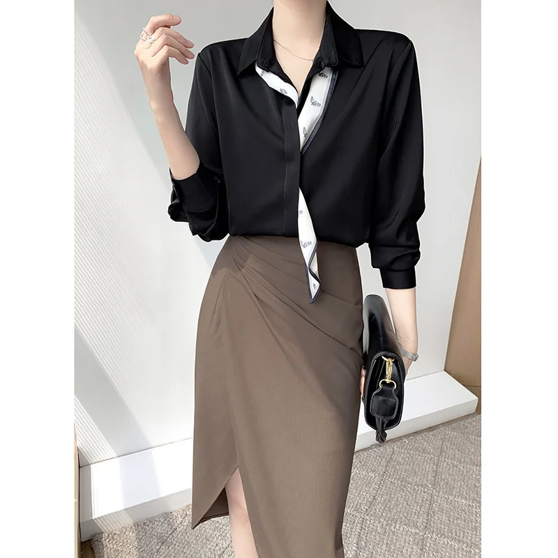 

Black shirt women's design sense, fashion, foreign style, new satin silk, slippery, Hong Kong flavor, draped top