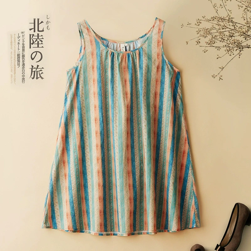 

Жилет женский летний из хлопка и льна в разноцветную полоску