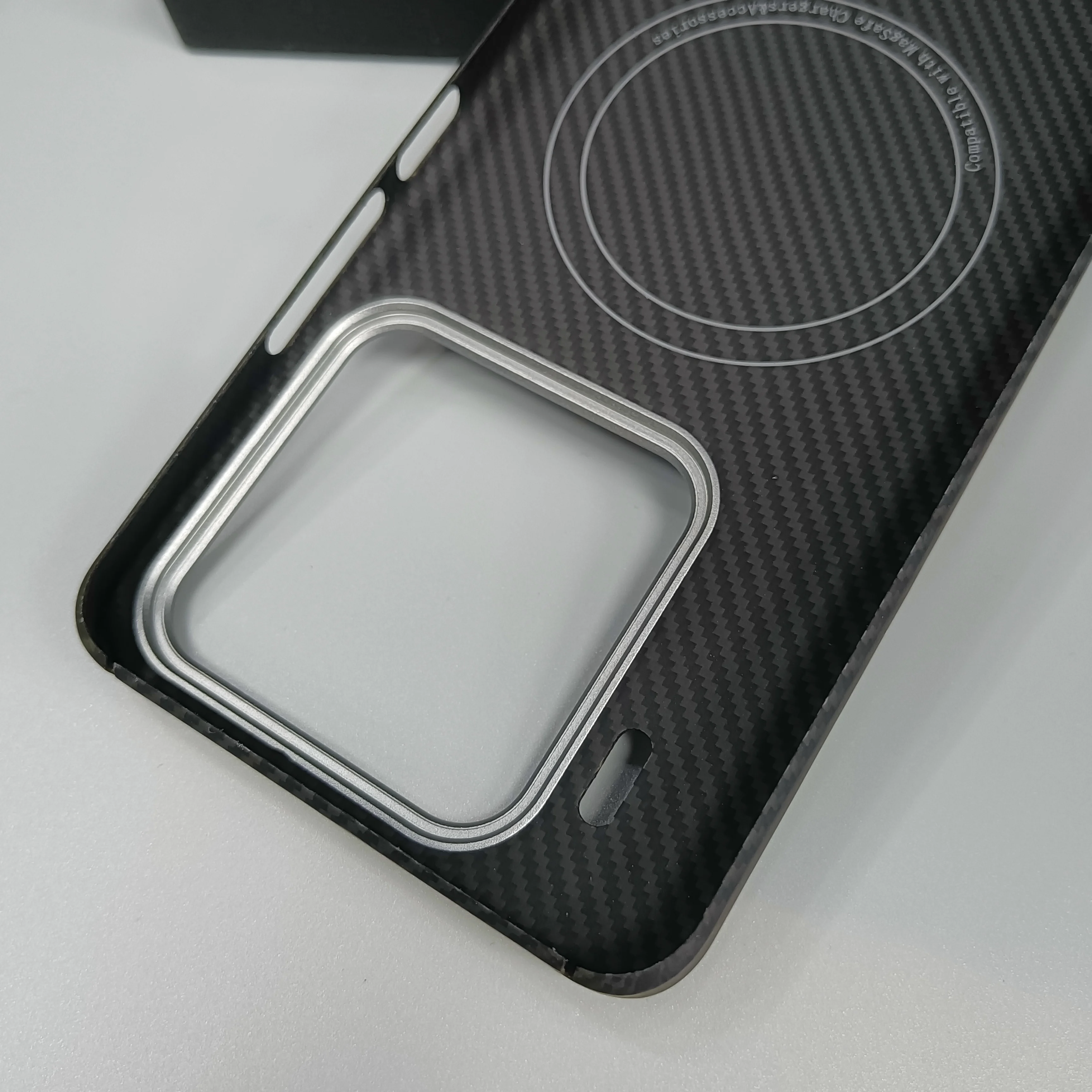Натуральный арамидный чехол Magsafe из углеродного волокна для Xiaomi 15 Pro Mi15
