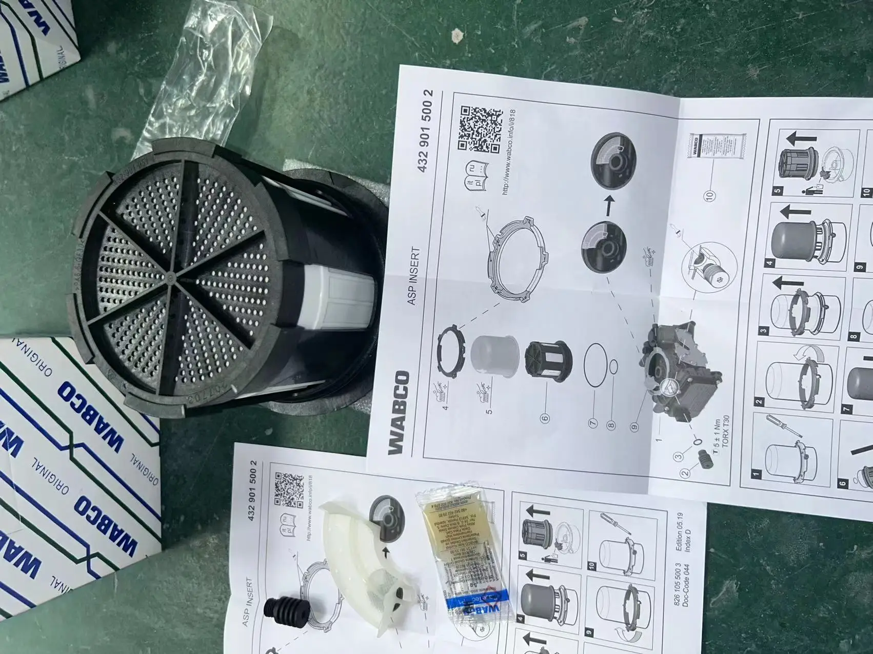 

Оригинальный воздушный фильтр WABCO 4329015002 7421412846 21412848 22223804