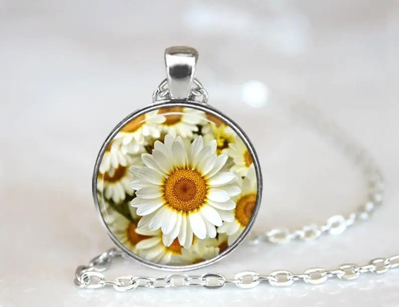 

New sunflower flower time gemstone necklace European and American fashion daisy pendant necklace