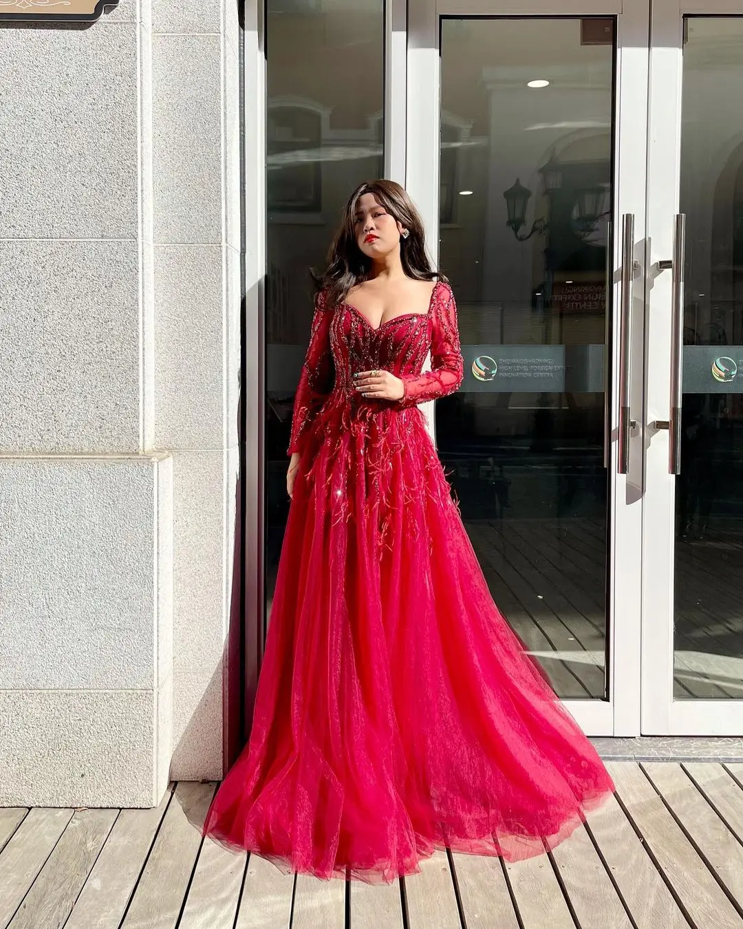 

Sayulita Tulle A Line Prom Dresses for Women Luxury Feather Beaded Sequins Pageant Party Birthday Gown Zipper Back Evening Dress