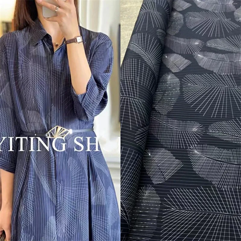 

Counter with The Same Style Navy Blue Base White Mesh Print Silk Stretch Crepe De Chine High-end Dress Fabric Brocade Chiffon