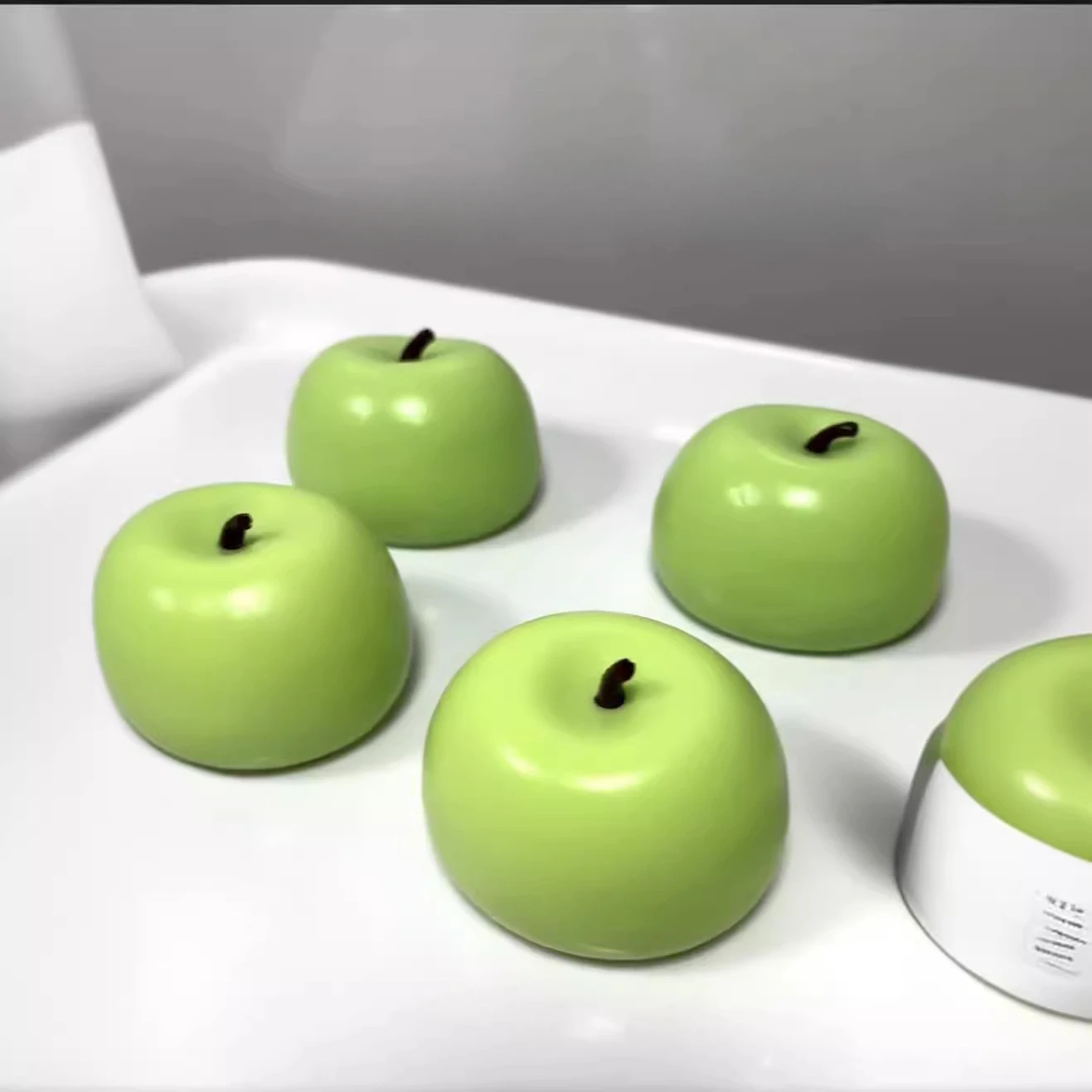 Разное зеленое яблоко музыка супер мягкая щепотка интернет-знаменитости