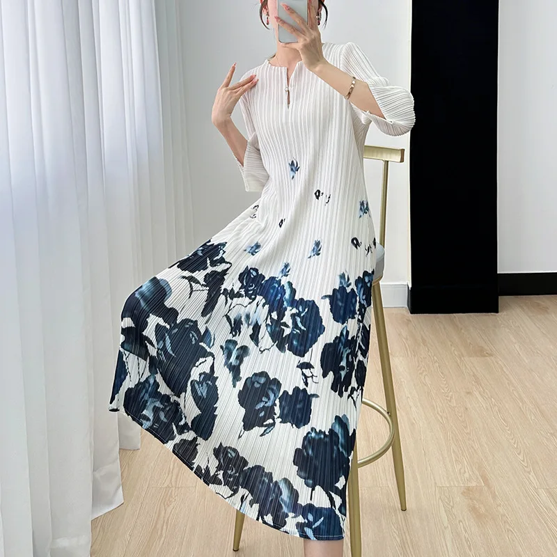 

Miyake Print Pleated Dress Women's Long Sleeveless V Neck Elegant Female 2023 Summer Temperament Holiday Party Dresses Women