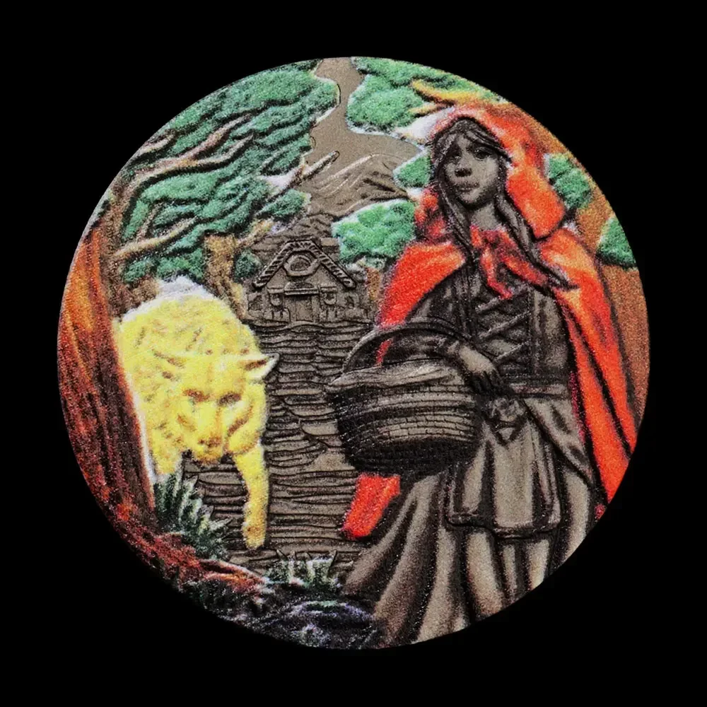 

Посеребренная памятная монета "Красная Шапочка"