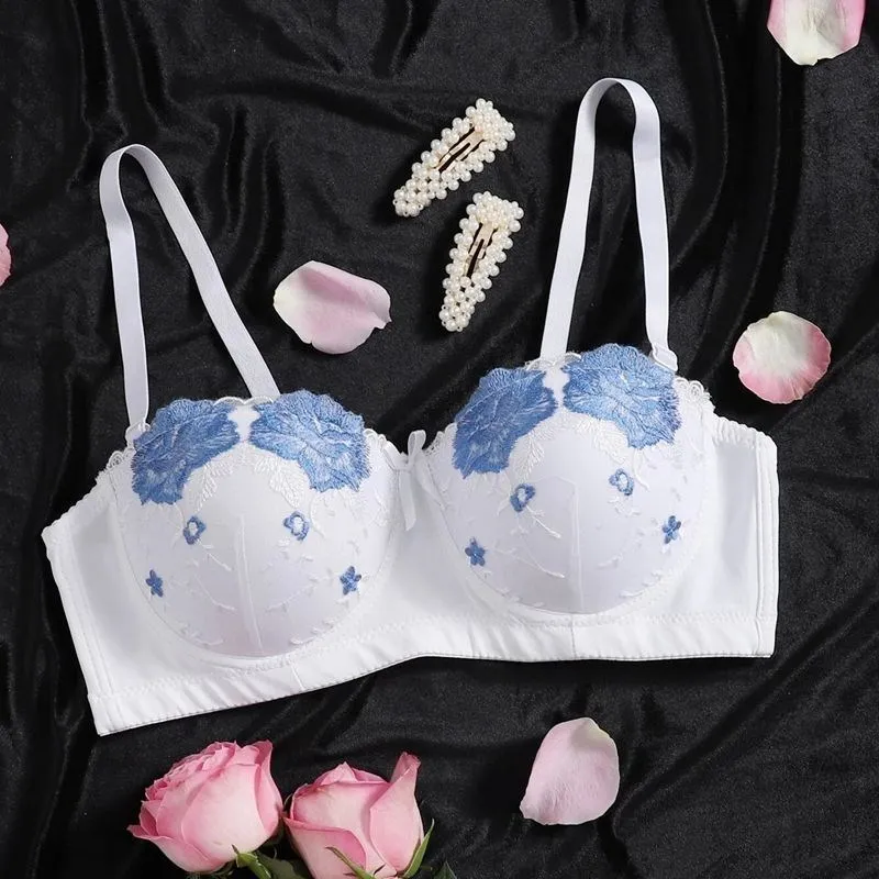 

Sexy Embroidery Lace Bra for Women Gathering Push Up Bra Simple and Adjustable Comfort Thin Lingerie Sujetadores Para Mujeres
