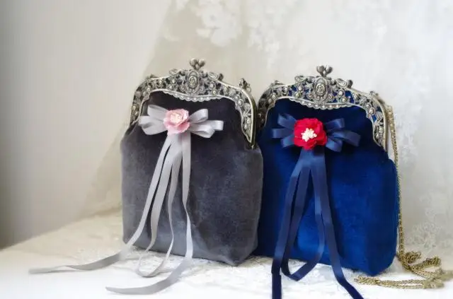 Lost In Vinatge Velvet Clutch Simulation Flower Ribbon Bow Exquisite Antique Princess Style Diagonal Cross Handle Grab Purse