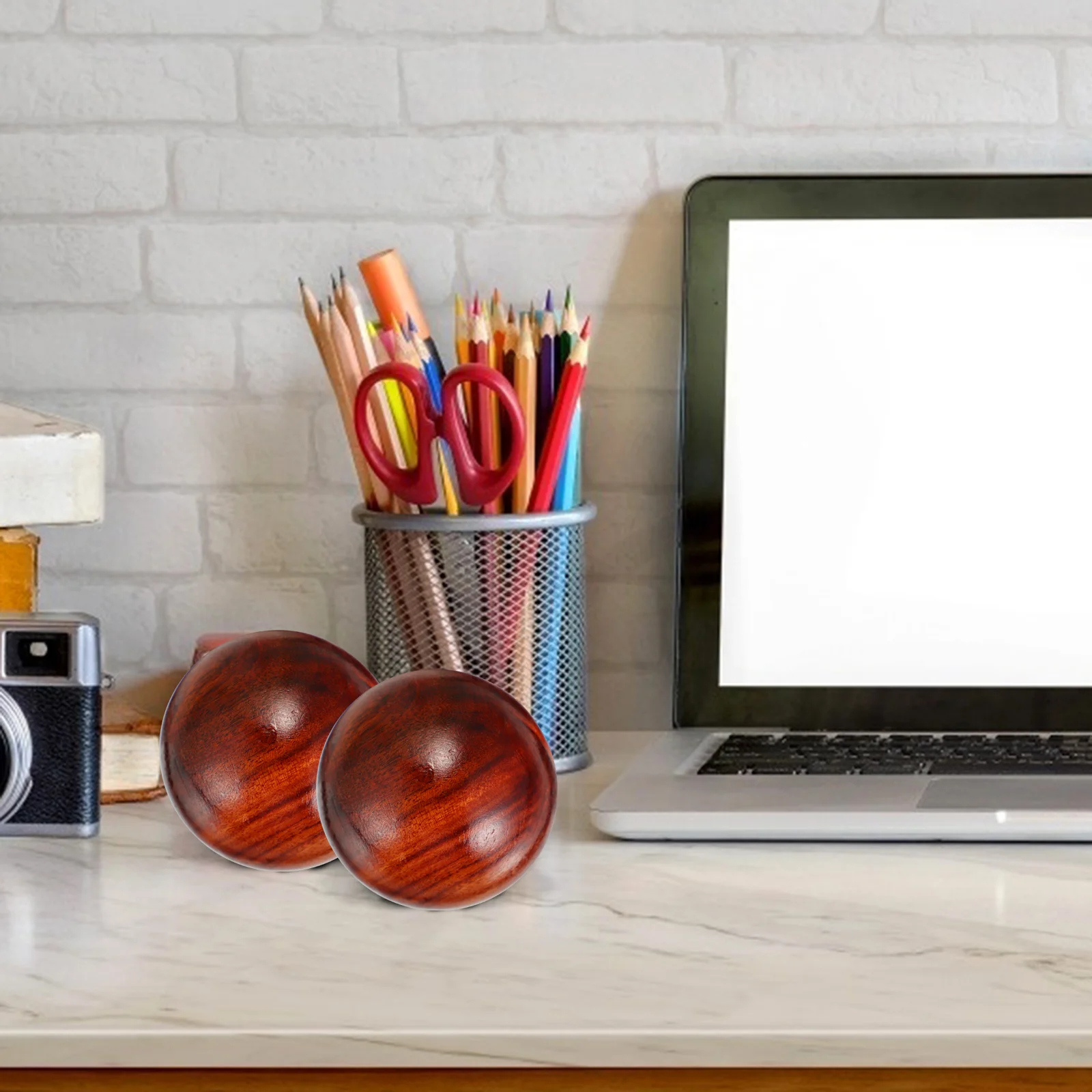 2 шт. резьба поделки деревянный ручной массажер украшение для рабочего стола мяч