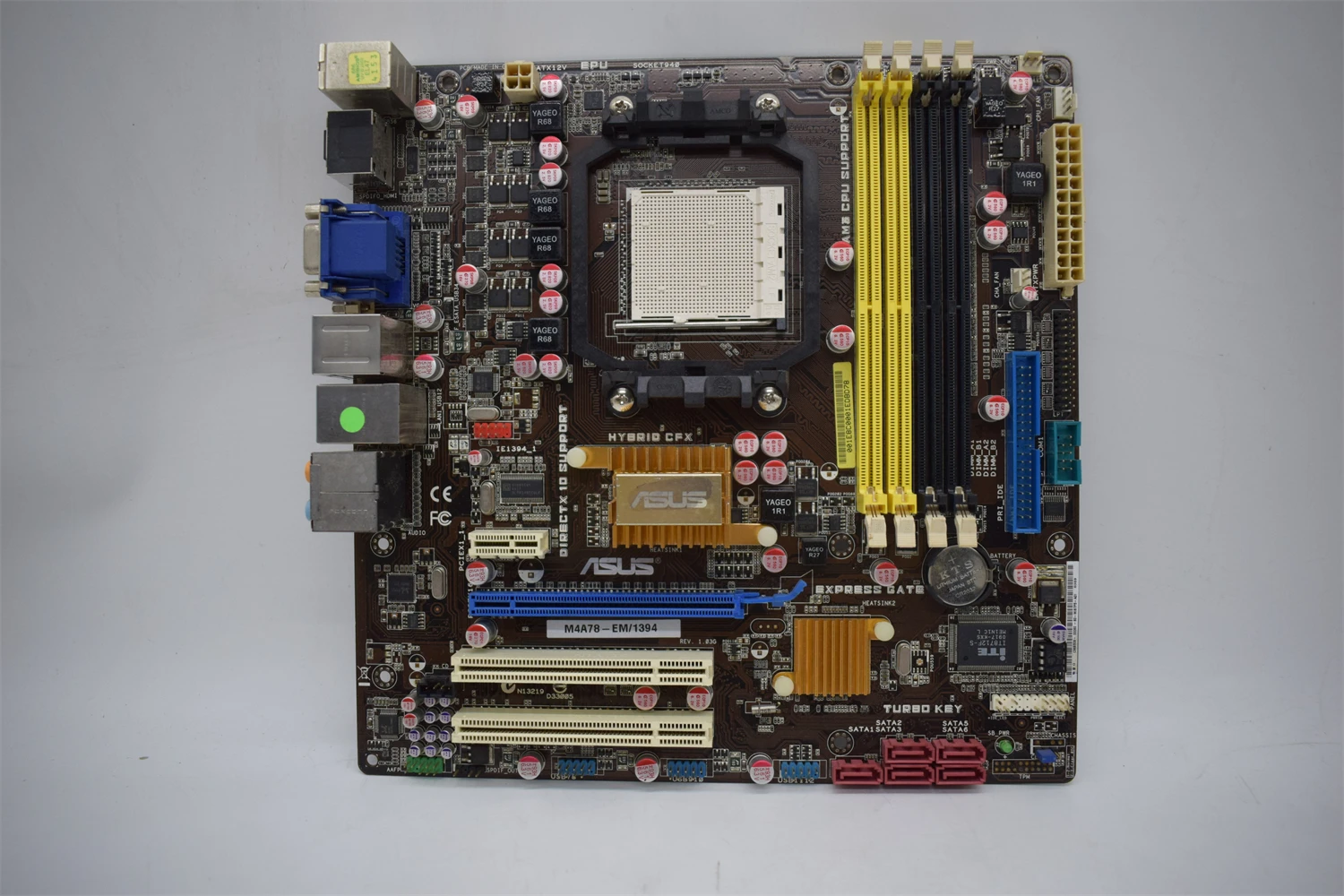 ASUS M4A78-EM/1394 системная плата AMD 780G розетка AM2/AM2 +/AM3 PCI-E 2 0 16X SATA II 12 USB2.0 VGA DVI HDMI 1 RJ45 SMBIOS 5 |