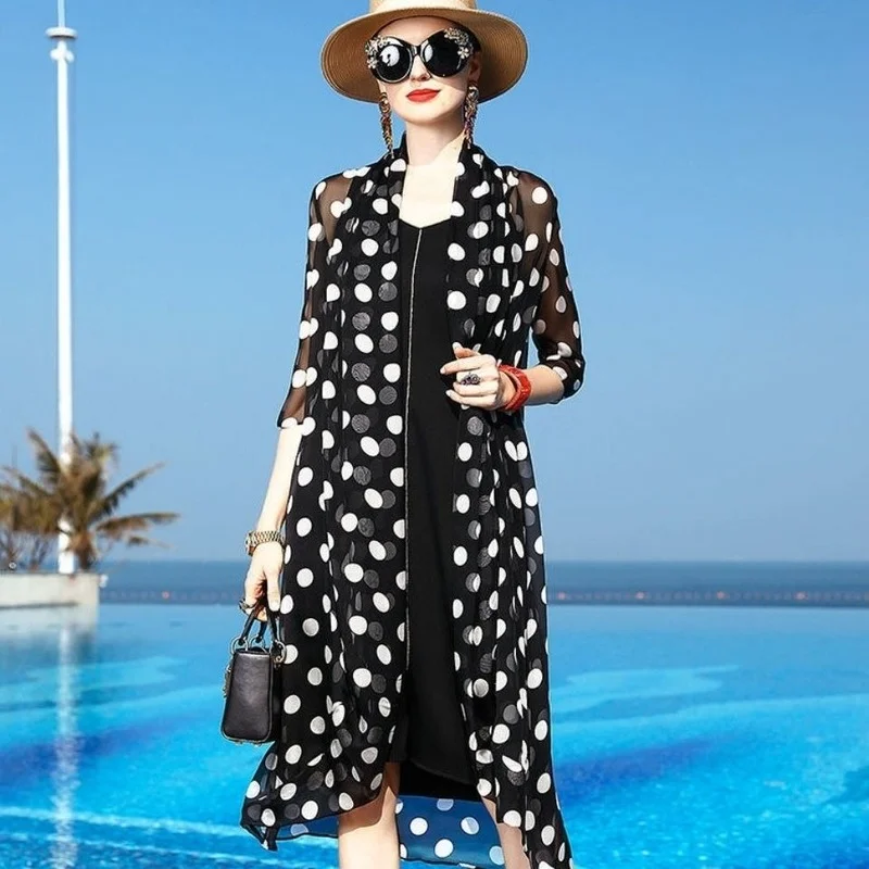 

Summer Chiffon Blouse Print White Black Cardigan Sun Protection Clothing Long Blouse Beach Female Fashion Tops Feminino J351