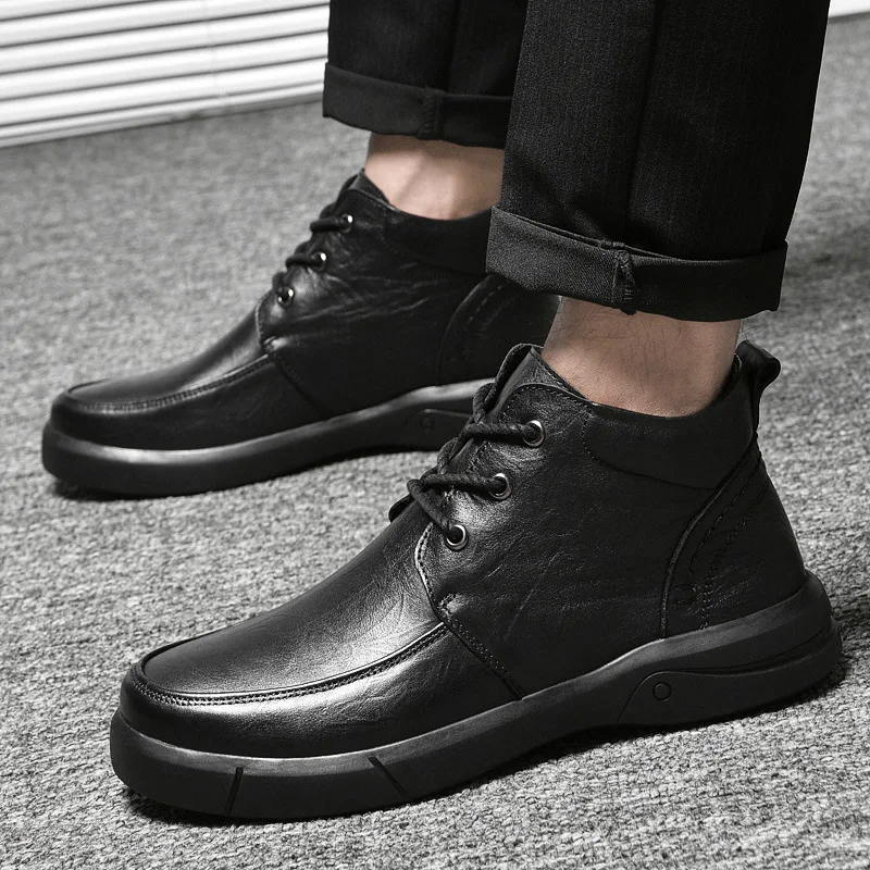 

Men Motorcycle Boots Men Shoes Leather and Velvet Warm Round Lace Solid Color Waterproof Non Slip Men Boots Platform Boots