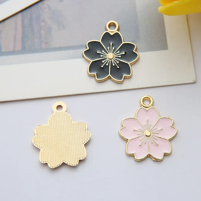 10Pcs 18x21mm Pink Red White Black Alloy Metal Drop Oil Amaryllis Charm Flower Pendant For DIY Bracelet Necklace Jewelry Making