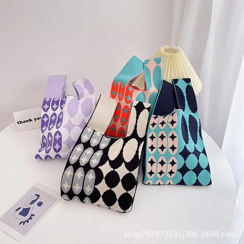 Knitted Wrist Bag Women Boho Bag Casual Shoulder Tote Bag Mini Plaid Knot Wrist Bag Female Reusable Shopping Bags Woven Handbag