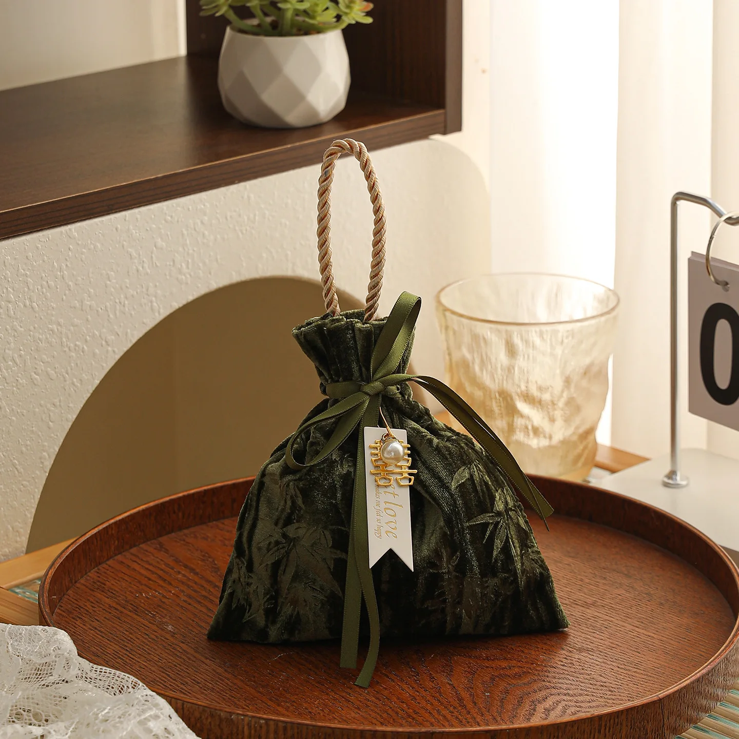 Бархатные сумки для конфет