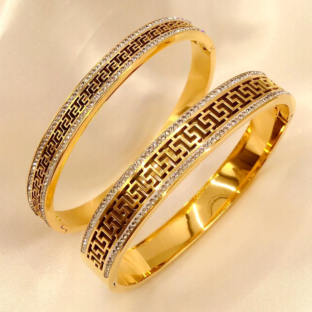 

Great Wall Pattern Wide and Narrow Hollow Titanium Steel Bracelet, Women's Stainless Steel Personalized Bracelet