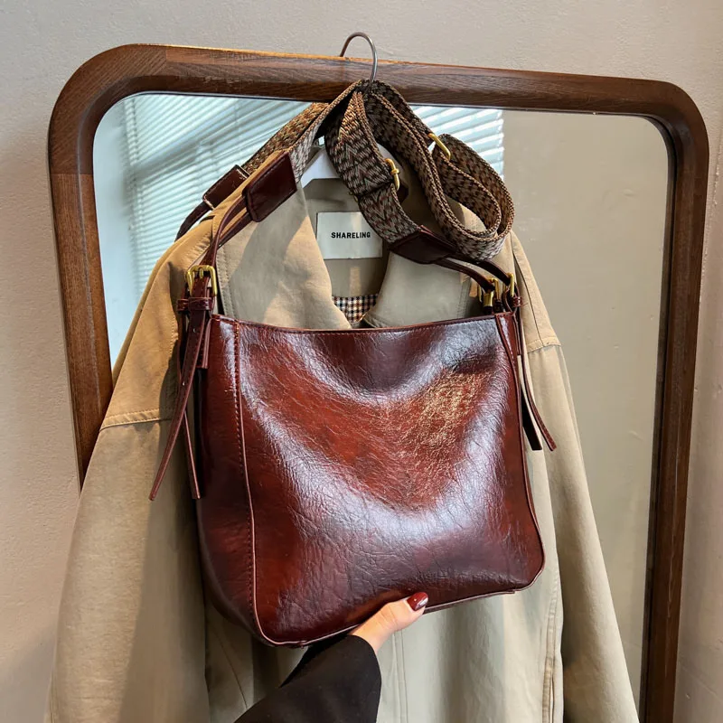 

Винтажные маленькие сумки через плечо для женщин 2023, однотонная кожаная дизайнерская сумка через плечо, качественные женские сумки и кошел...