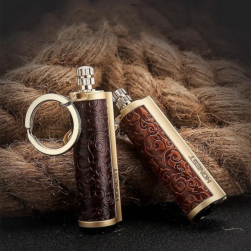 

New Metal Permanent Kerosene Lighter Keychain Windproof Waterproof Camping Outdoor Survival Lighter Men's Ignition Gadget