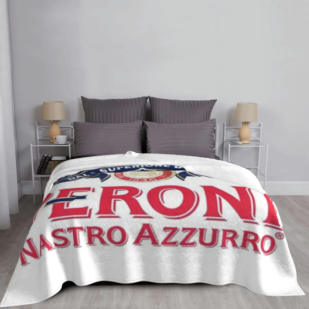 Ультрамягкое одеяло из микрофлиса с классическим логотипом Peroni Nastro Azzurro