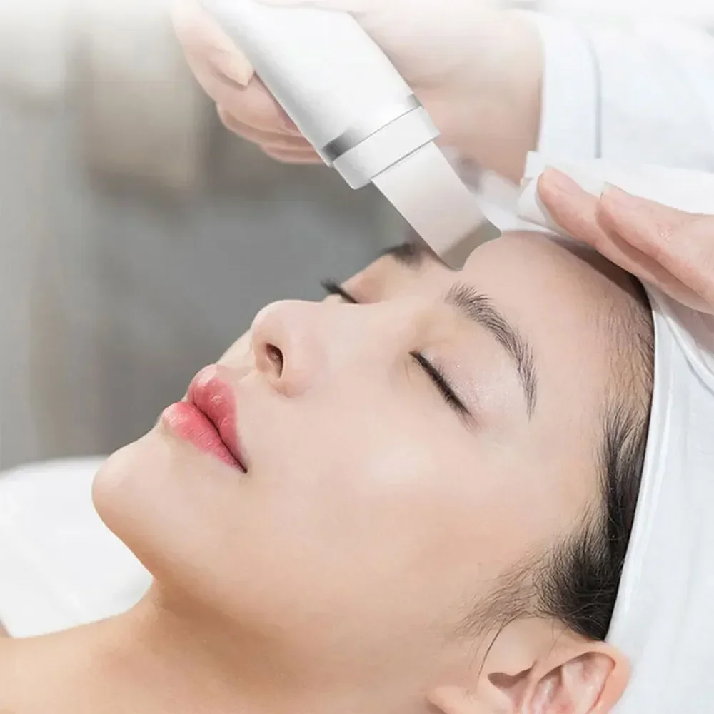 Аппарат для удаления черных точек и омертвевшей кожи с эффектом вибрации