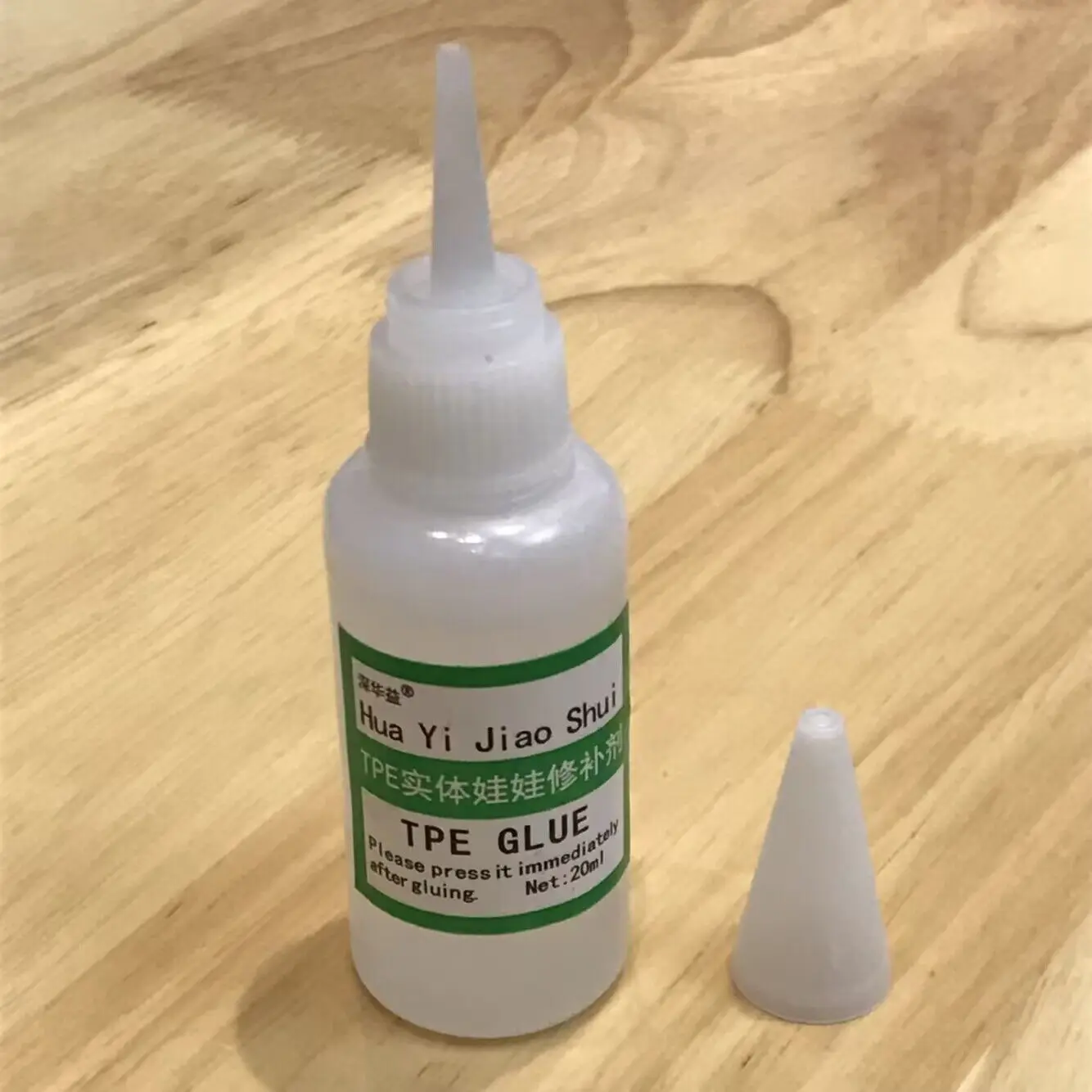 Клей для ремонта кукол TPE 20 мл